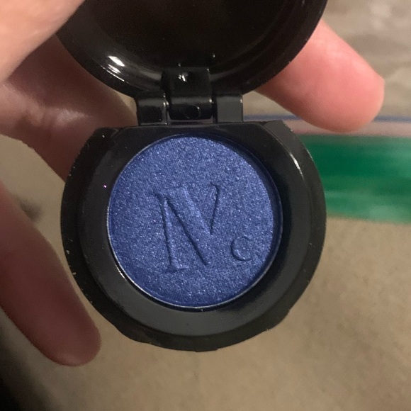 2/$15 Nomad Nordic Lights Intense Eyeshadow - Picture 2 of 3